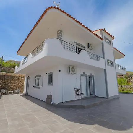 Philoxenia Apartament *